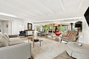 261 Cordoba Way in Palm Desert, CA - Building Photo