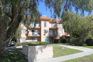 Peppertree Court Apartments