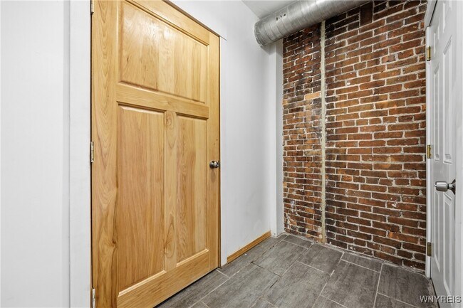 110 Genesee St in Buffalo, NY - Building Photo - Building Photo