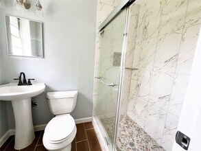 103 Cosmos St in Houston, TX - Building Photo - Building Photo