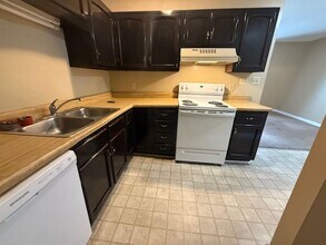 1721 N Jim Minor Rd in Haw River, NC - Building Photo - Building Photo