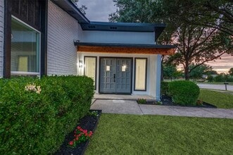 1202 Crestwood Ct in Allen, TX - Foto de edificio - Building Photo