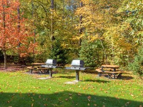 Huntington Townhomes in Shelton, CT - Foto de edificio - Building Photo