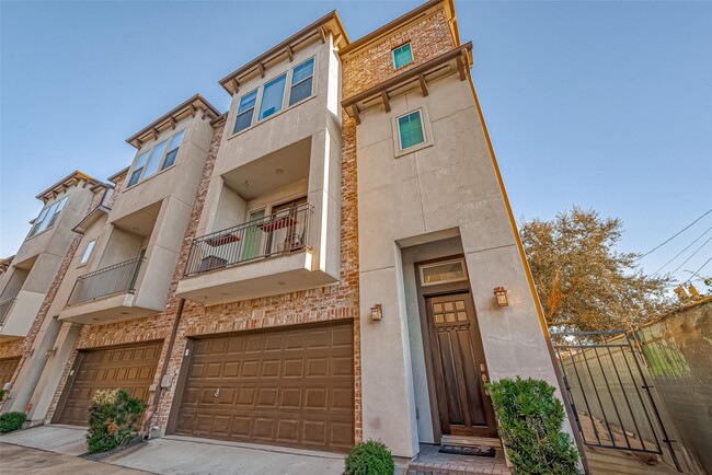 property at 2227 Chenevert St