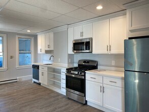 94 Irving St in Everett, MA - Building Photo - Building Photo