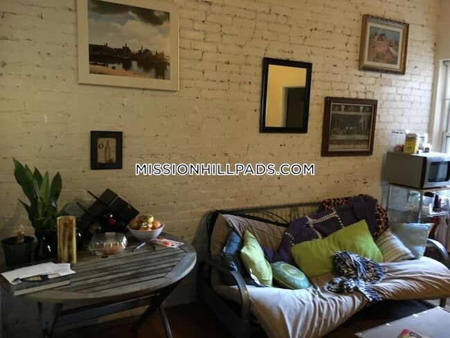 property at 890 Huntington Ave