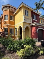 10201 Olivewood Way in Estero, FL - Building Photo