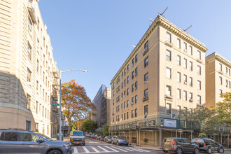 359 Fort Washington Ave in New York, NY - Building Photo - Building Photo