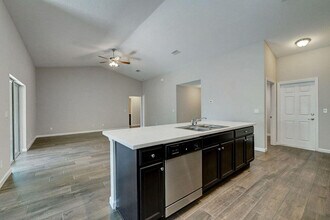 406 SW Fields Ave in Port St. Lucie, FL - Building Photo - Building Photo