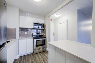 Northcliffe Heights in Toronto, ON - Building Photo