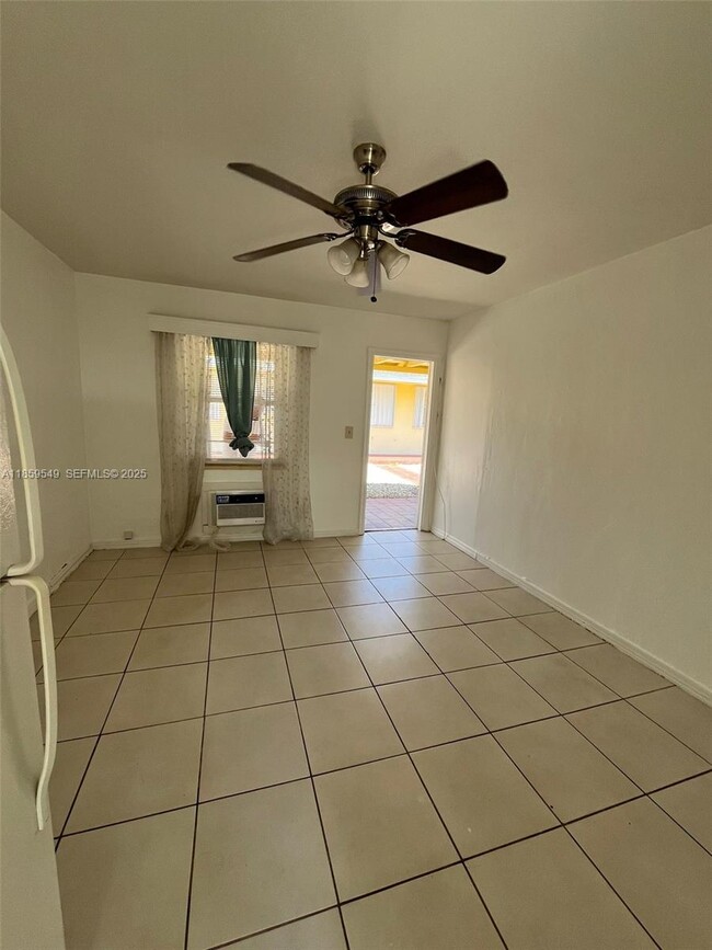 property at 1915 Fletcher St