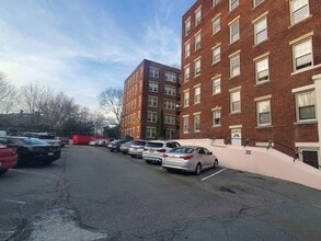 415 County St, Unit 412 in New Bedford, MA - Building Photo - Building Photo