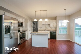 2026 Coldwater Ct in Indianapolis, IN - Foto de edificio - Building Photo