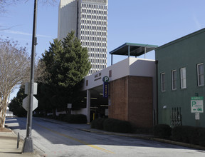 NOMA Flats in Greenville, SC - Foto de edificio - Building Photo