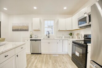 910 Rugby St in Norfolk, VA - Building Photo - Building Photo