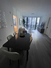 137 NW 30th St, Unit A23 in Miami, FL - Building Photo - Building Photo