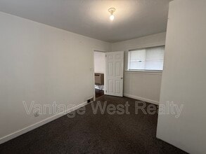 103-690 Winnipeg St in Penticton, BC - Building Photo - Building Photo
