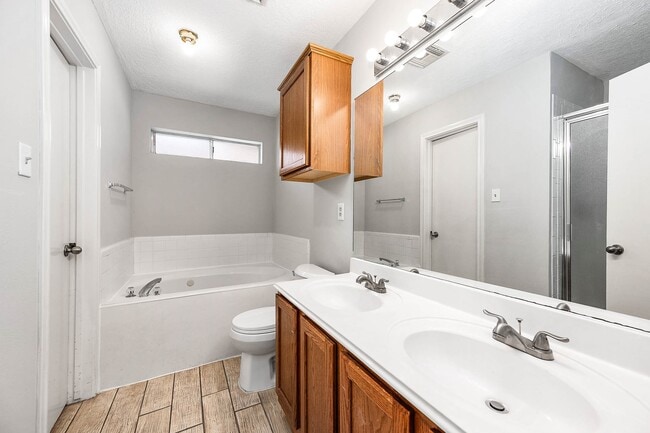 5922 James Pl