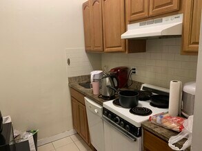 11 Bay State Rd, Unit 4R in Boston, MA - Foto de edificio - Building Photo