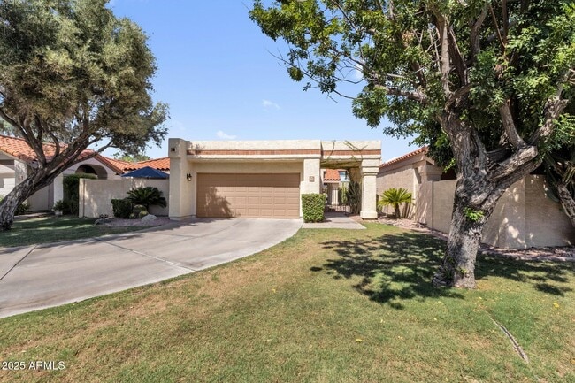 10021 E Sunnyslope Ln