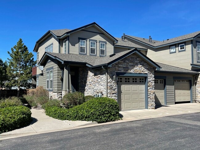 property at 2113 S Fulton Cir