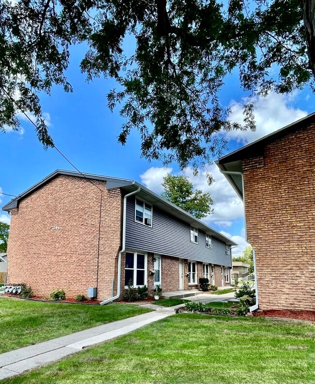 316 Sheridan Dr in Loves Park, IL - Building Photo - Building Photo