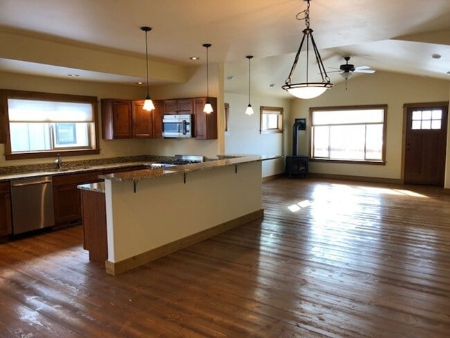 property at 420 Forbes Ave