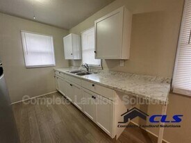 2301 4th Ave in Terre Haute, IN - Building Photo