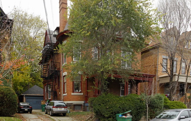 350 Stratford Ave in Pittsburgh, PA - Foto de edificio - Building Photo