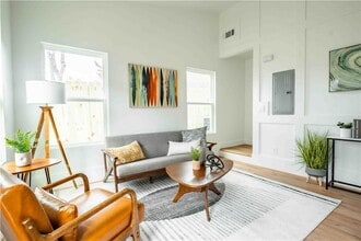 991 Manigault St SE in Atlanta, GA - Building Photo - Building Photo