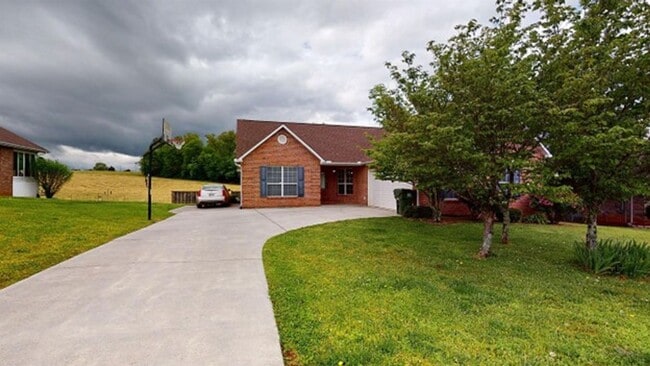 1517 Crestridge Dr in Maryville, TN - Building Photo - Building Photo