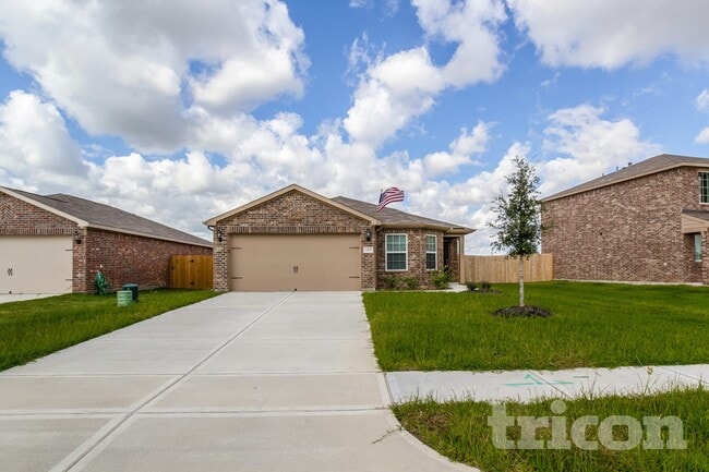 2437 Regatta Ln