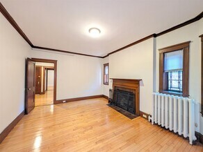 7 Linnaean St, Unit 10 in Cambridge, MA - Building Photo - Building Photo