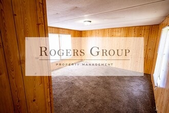 385 Julian Smith Rd in Henderson, NC - Building Photo - Building Photo