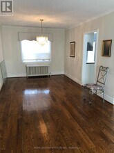 140 Mortimer Ave in Toronto, ON - Building Photo - Building Photo