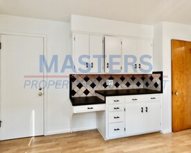 2055 Tremainsville Rd in Toledo, OH - Building Photo - Building Photo