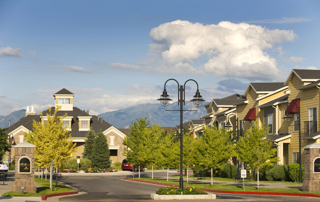 Liberty Commons in West Valley City, UT - Foto de edificio - Building Photo