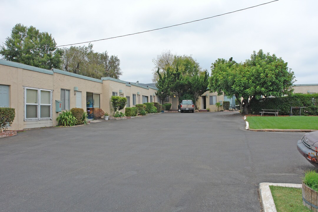 4320 S Higuera St in San Luis Obispo, CA - Building Photo