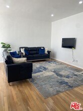 344 Rexford Dr in Beverly Hills, CA - Building Photo - Building Photo