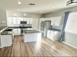 12916 W Glenrosa Dr in Litchfield Park, AZ - Building Photo - Building Photo
