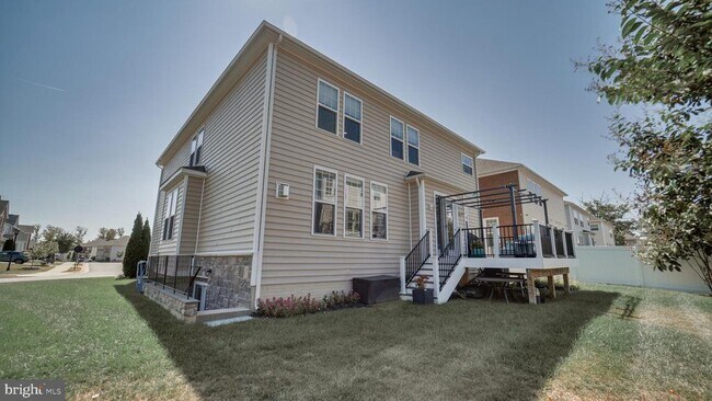 24855 Bradford Forest Dr in Chantilly, VA - Building Photo - Building Photo