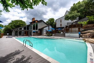 Capital Hills in Austin, TX - Building Photo - Building Photo