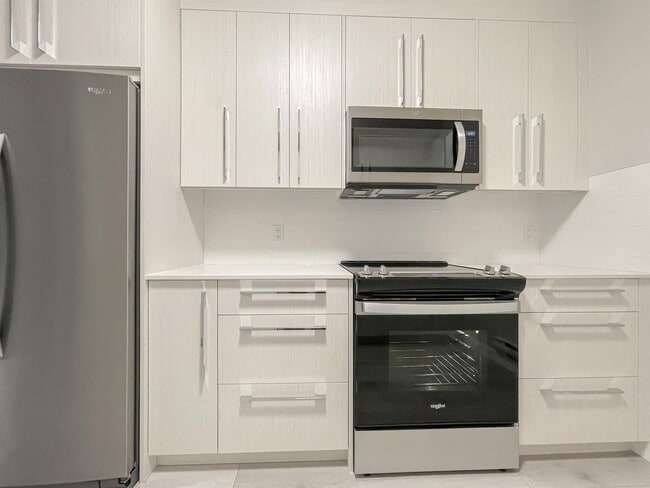 property at 29 Creekstone Dr SW