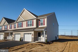 6110 Sawgrass Ct in Harrisburg, PA - Building Photo - Building Photo