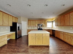 520 Martin Field Dr in Lawrenceville, GA - Building Photo - Building Photo