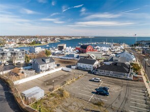 441 Fire Island Ave-Unit -441 in Babylon, NY - Building Photo - Building Photo