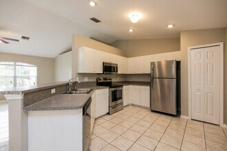 1531 SE 42nd Terrace in Cape Coral, FL - Building Photo - Building Photo
