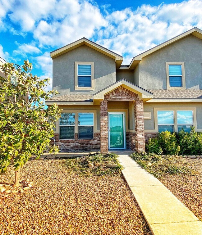7208 Manford Ln in Odessa, TX - Foto de edificio - Building Photo