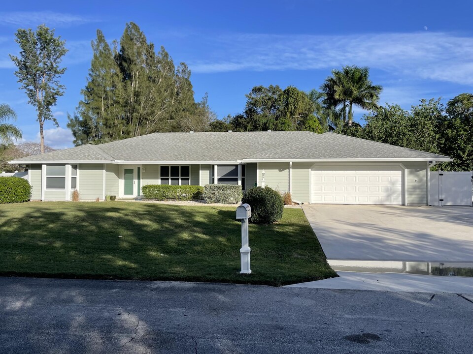 5796 Sundance Ct in Jupiter, FL - Building Photo