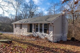 1313 Timbercrest Ln in Chattanooga, TN - Building Photo - Building Photo